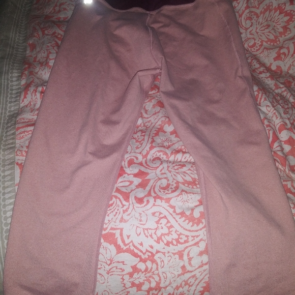 Fabletics capris - Picture 6 of 7